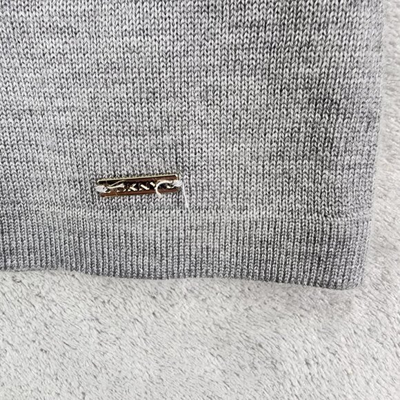 Women's Grey DKNY Acrylic Shirt Short Sleeve Crew Neck Size L - Picture 7 of 13